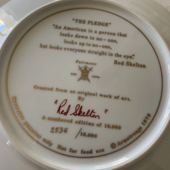 VINTAGE 1978 RED SKELTON “The Pledge” plate in original box. - Picture 3 of 4